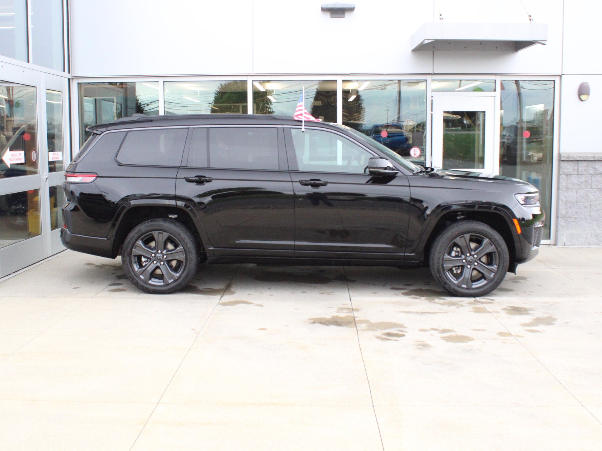 2027 Jeep Grand Cherokee L Limited Reserve