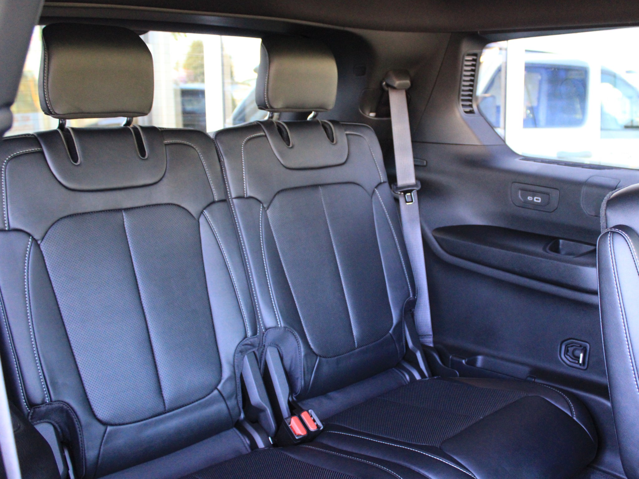 2027 Jeep Grand Cherokee L Limited Reserve