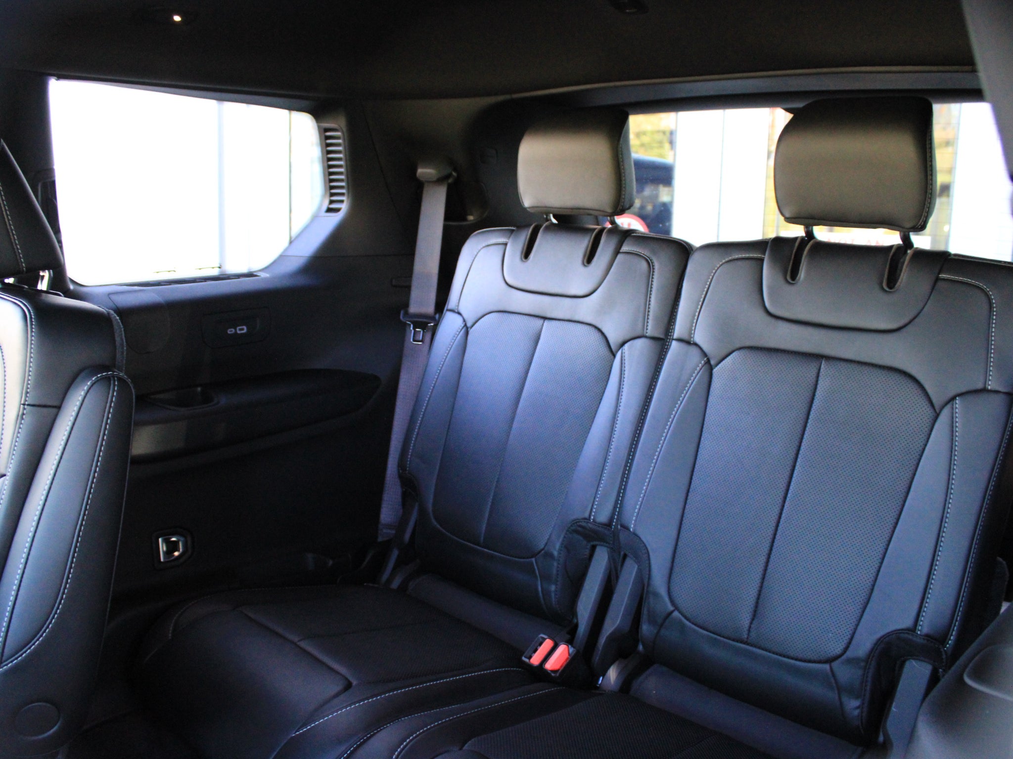 2027 Jeep Grand Cherokee L Limited Reserve