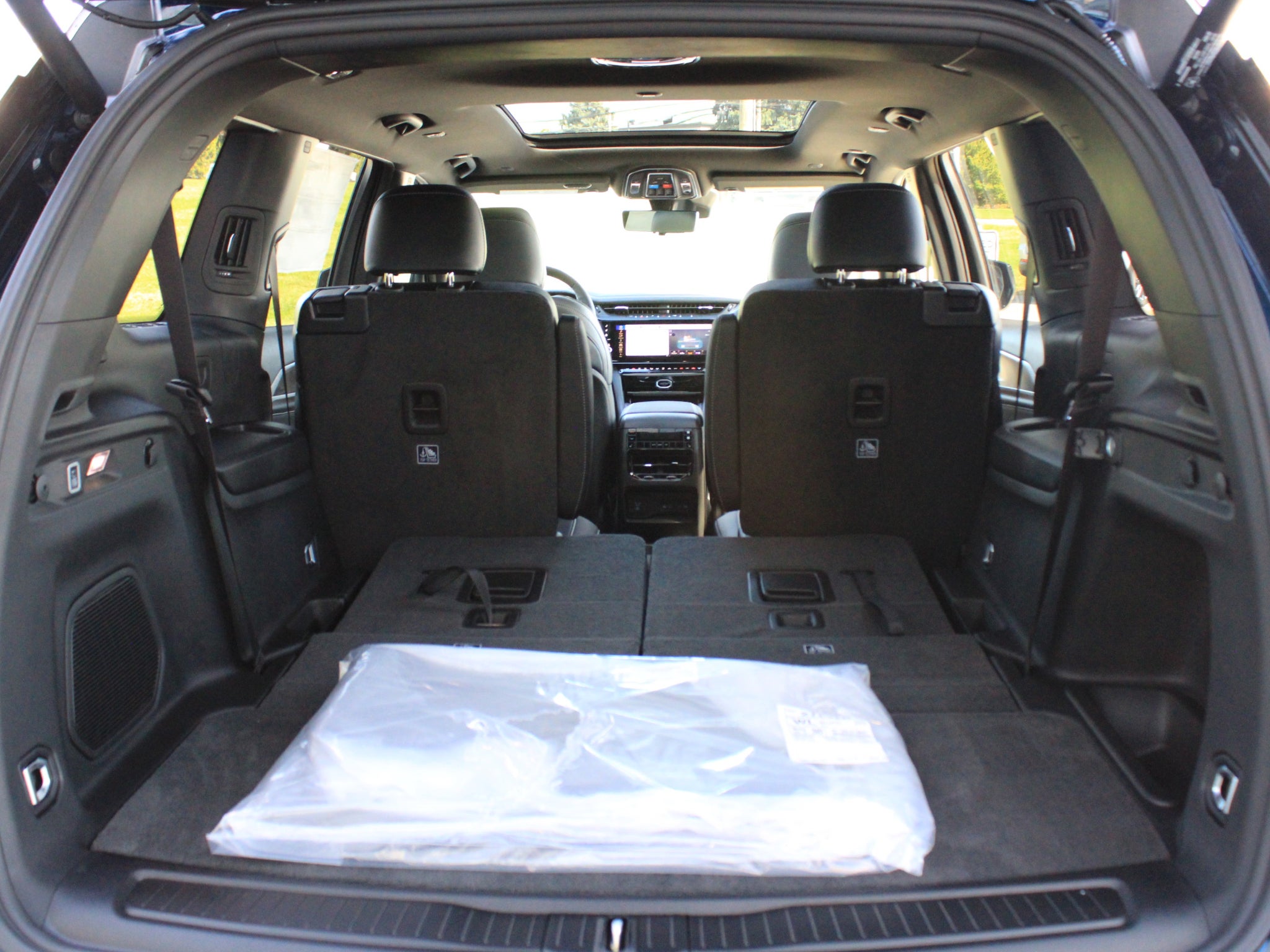 2027 Jeep Grand Cherokee L Limited Reserve