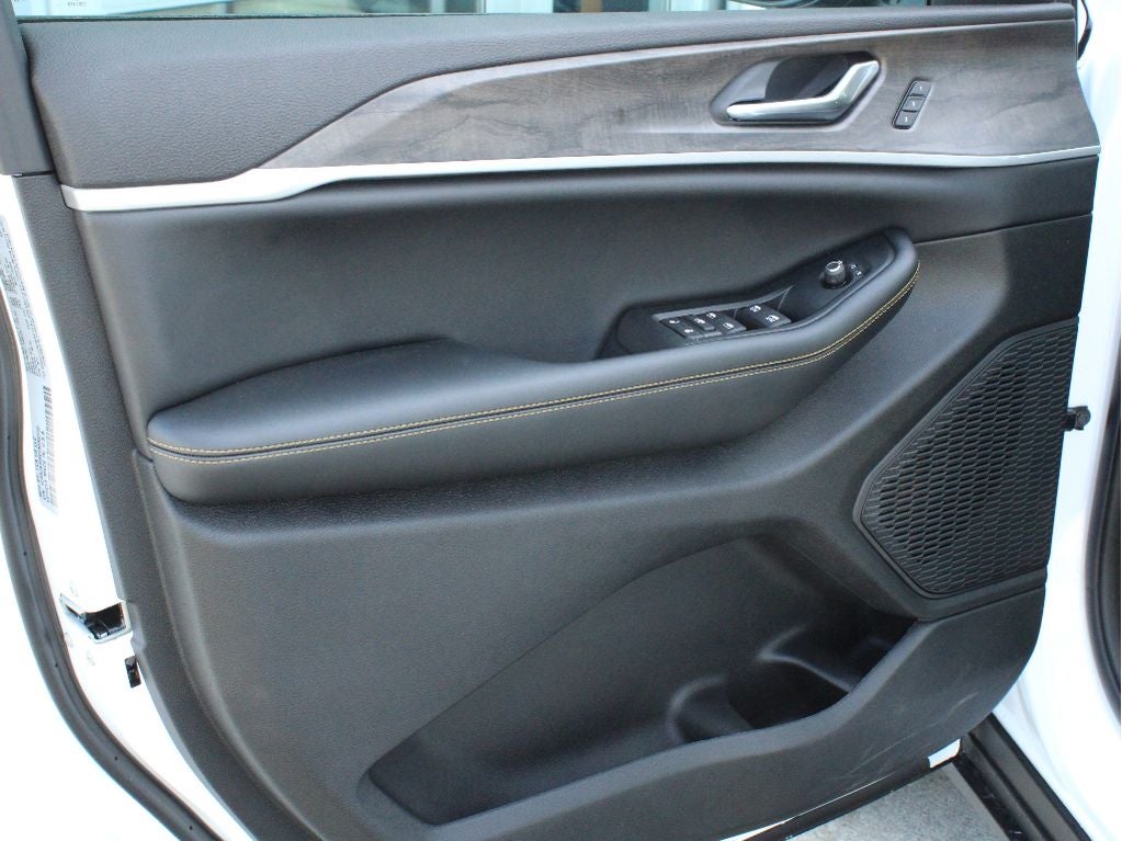2026 Jeep Grand Cherokee L 85th Anniversary Edition