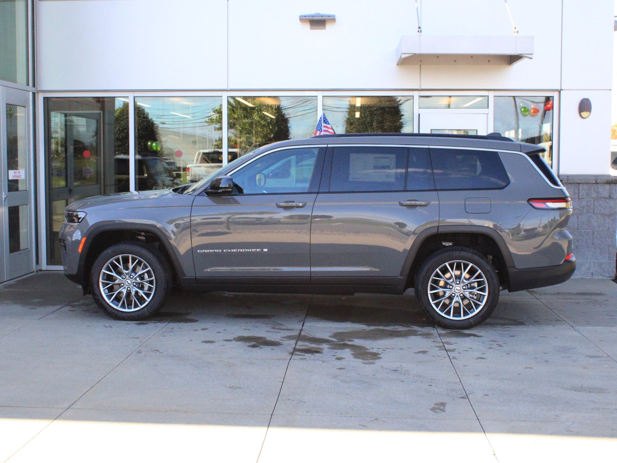 2027 Jeep Grand Cherokee L Limited