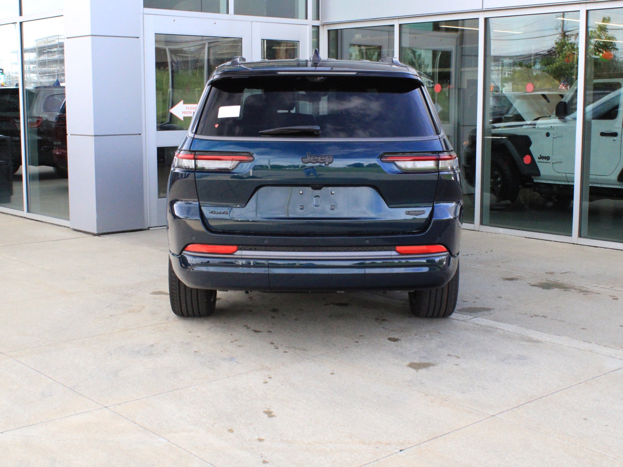 2027 Jeep Grand Cherokee L Summit