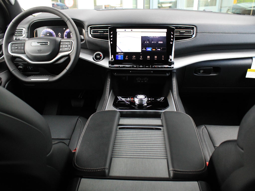 2026 Jeep Grand Wagoneer Base