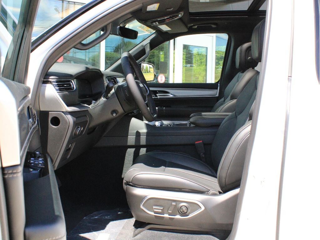 2026 Jeep Grand Wagoneer Upland
