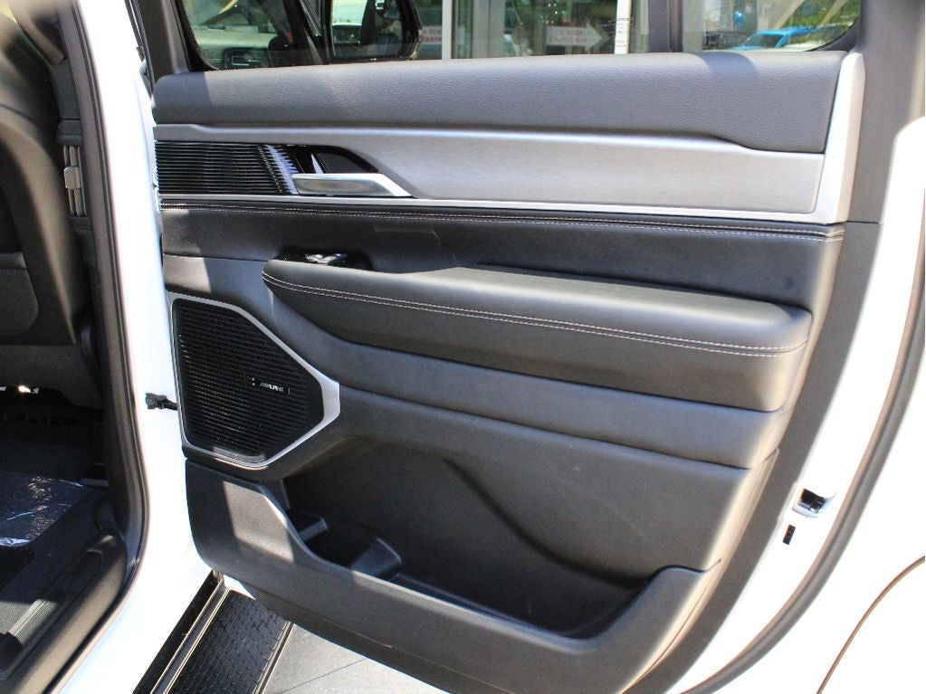 2026 Jeep Grand Wagoneer Upland