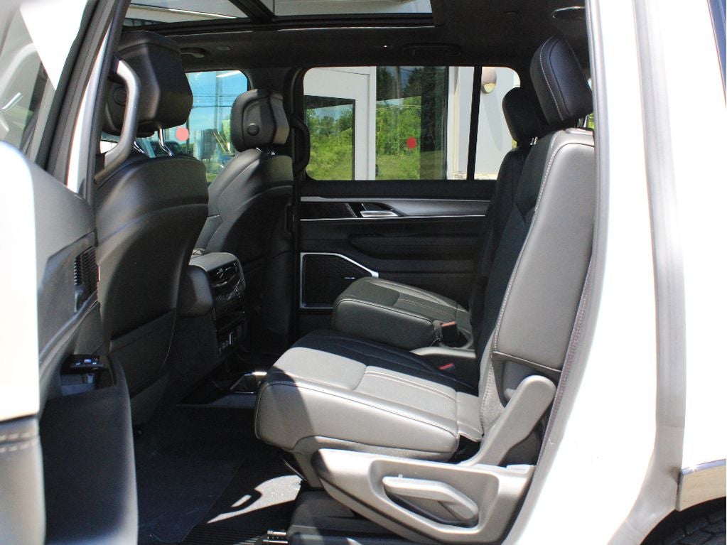 2026 Jeep Grand Wagoneer Upland