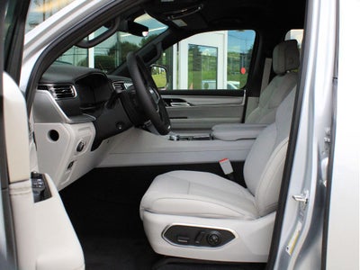 2026 Jeep Grand Wagoneer Base