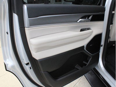 2026 Jeep Grand Wagoneer Base