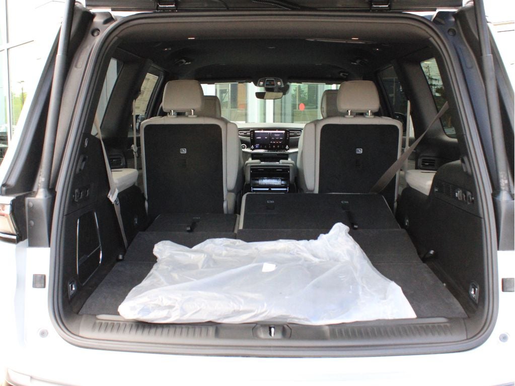 2026 Jeep Grand Wagoneer Base