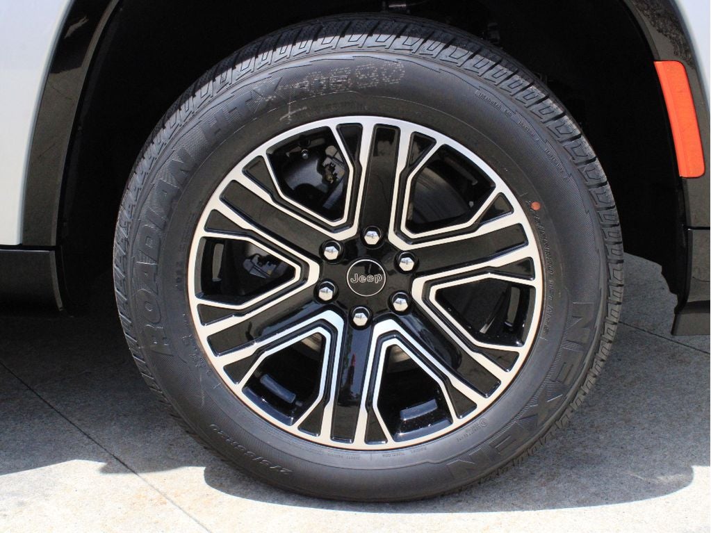 2026 Jeep Grand Wagoneer Base