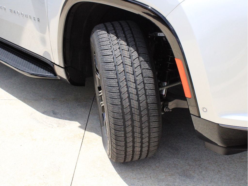 2026 Jeep Grand Wagoneer Base