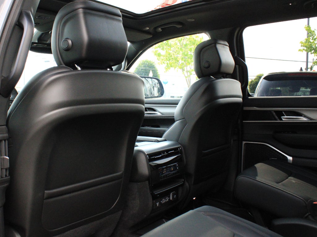 2026 Jeep Grand Wagoneer Upland