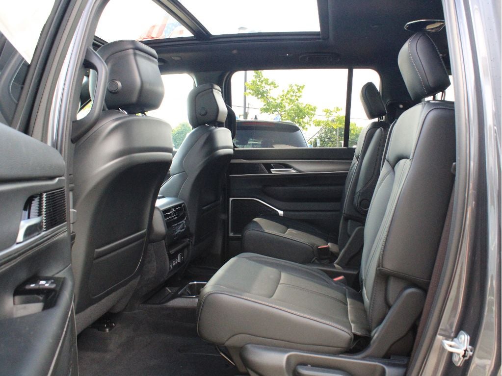 2026 Jeep Grand Wagoneer Upland