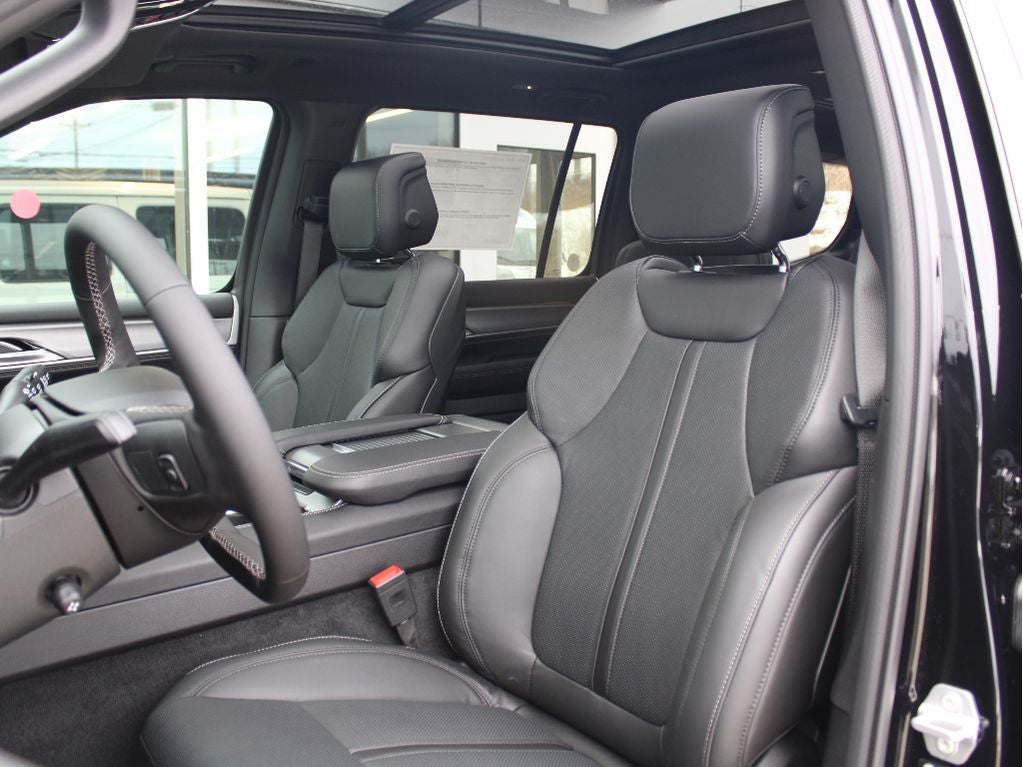 2026 Jeep Grand Wagoneer Base