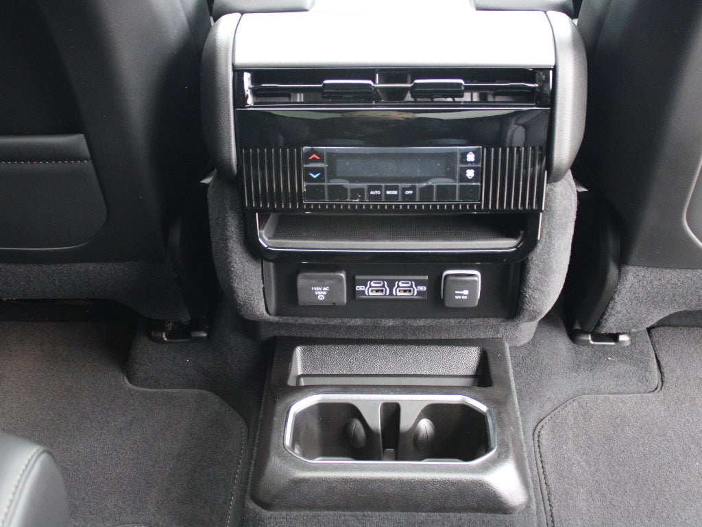 2026 Jeep Grand Wagoneer Base