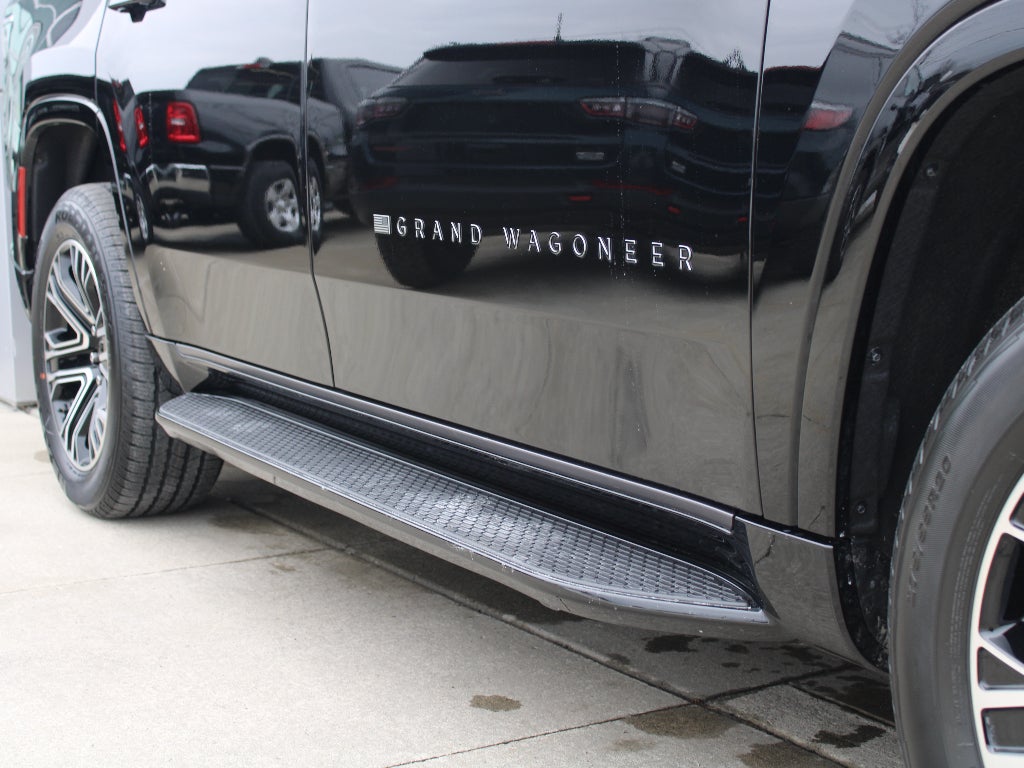 2026 Jeep Grand Wagoneer Base