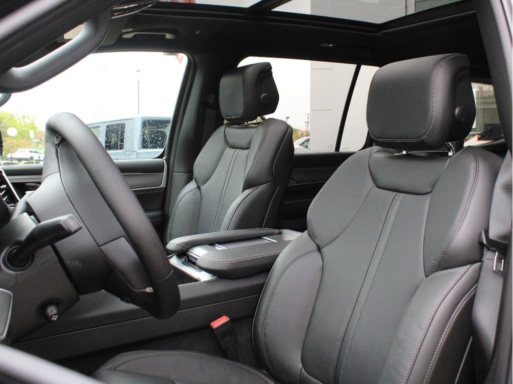 2026 Jeep Grand Wagoneer Base