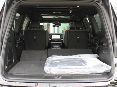 2026 Jeep Grand Wagoneer Base