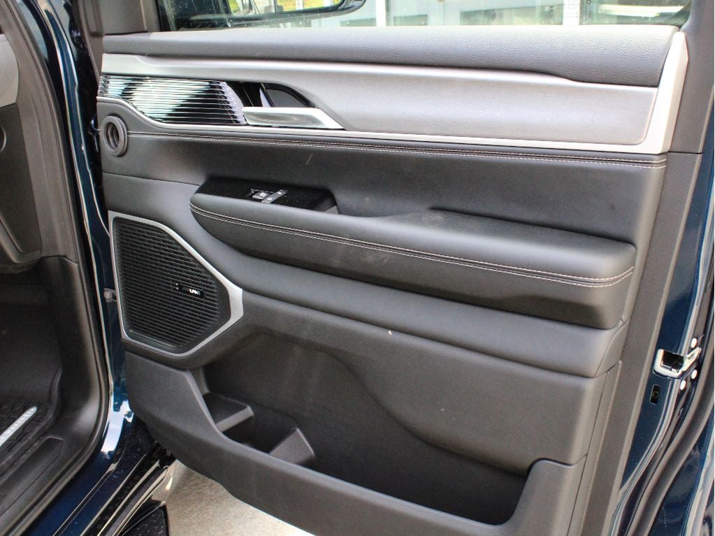 2026 Jeep Grand Wagoneer Upland