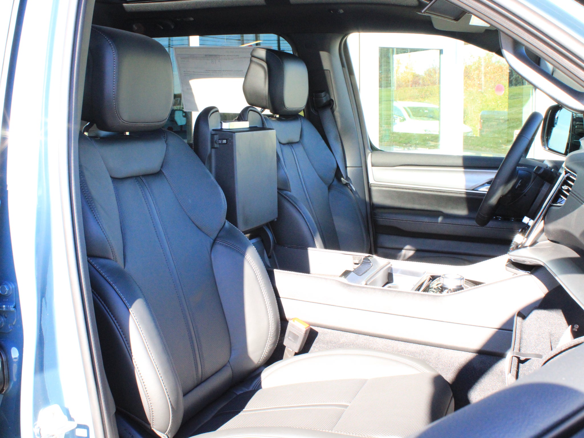 2027 Jeep Grand Wagoneer Upland