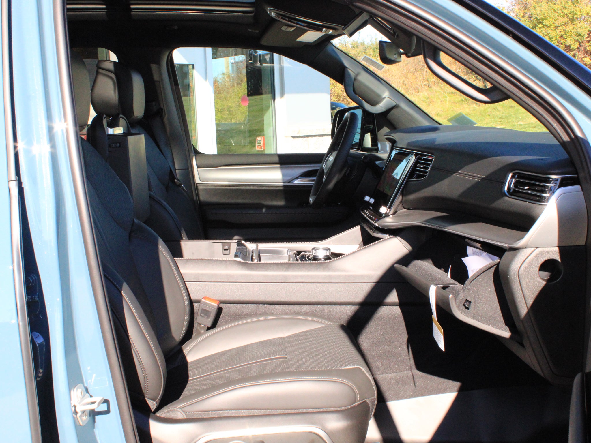 2027 Jeep Grand Wagoneer Upland