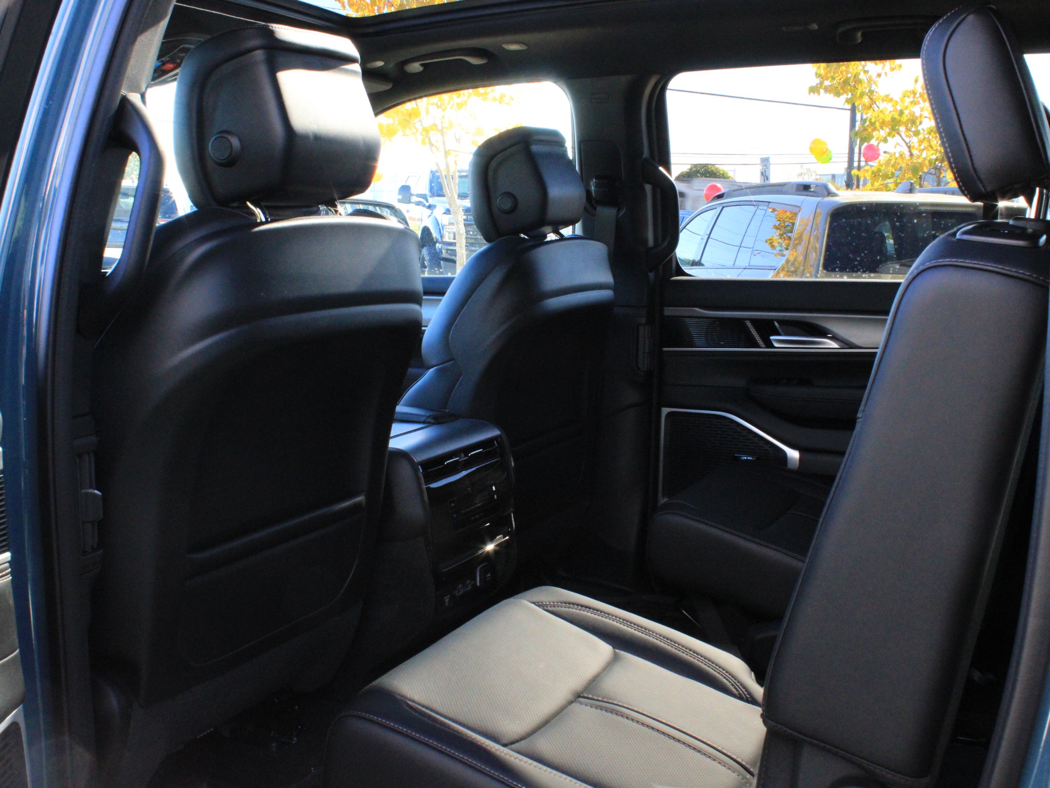 2027 Jeep Grand Wagoneer Upland