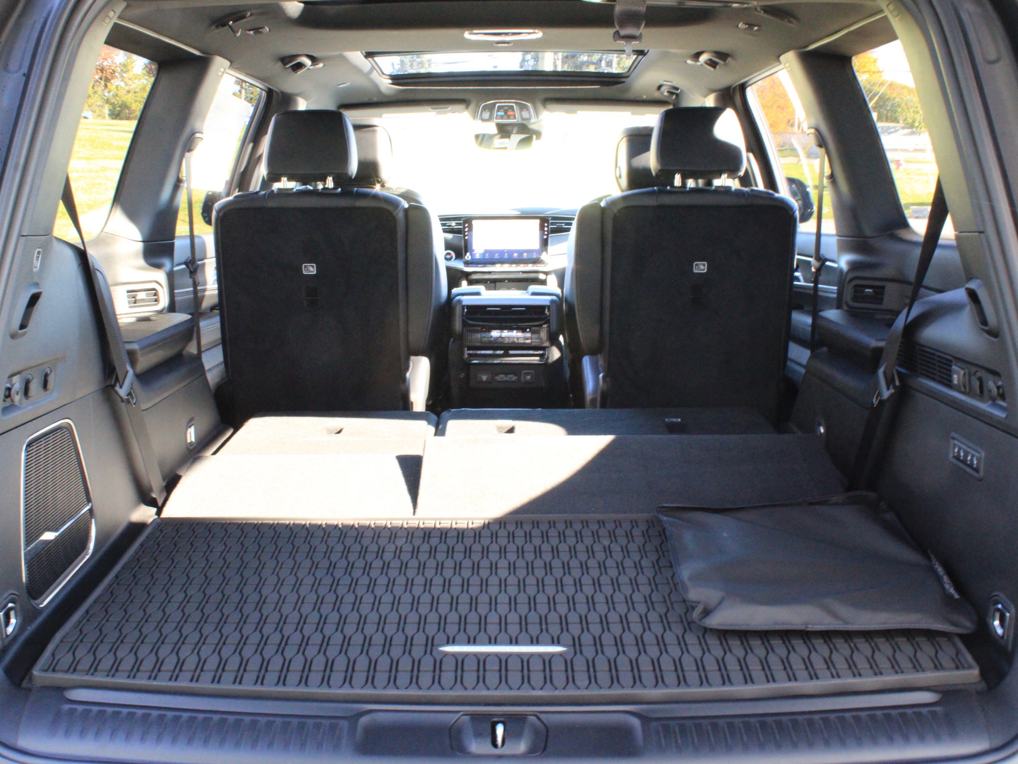 2027 Jeep Grand Wagoneer Upland