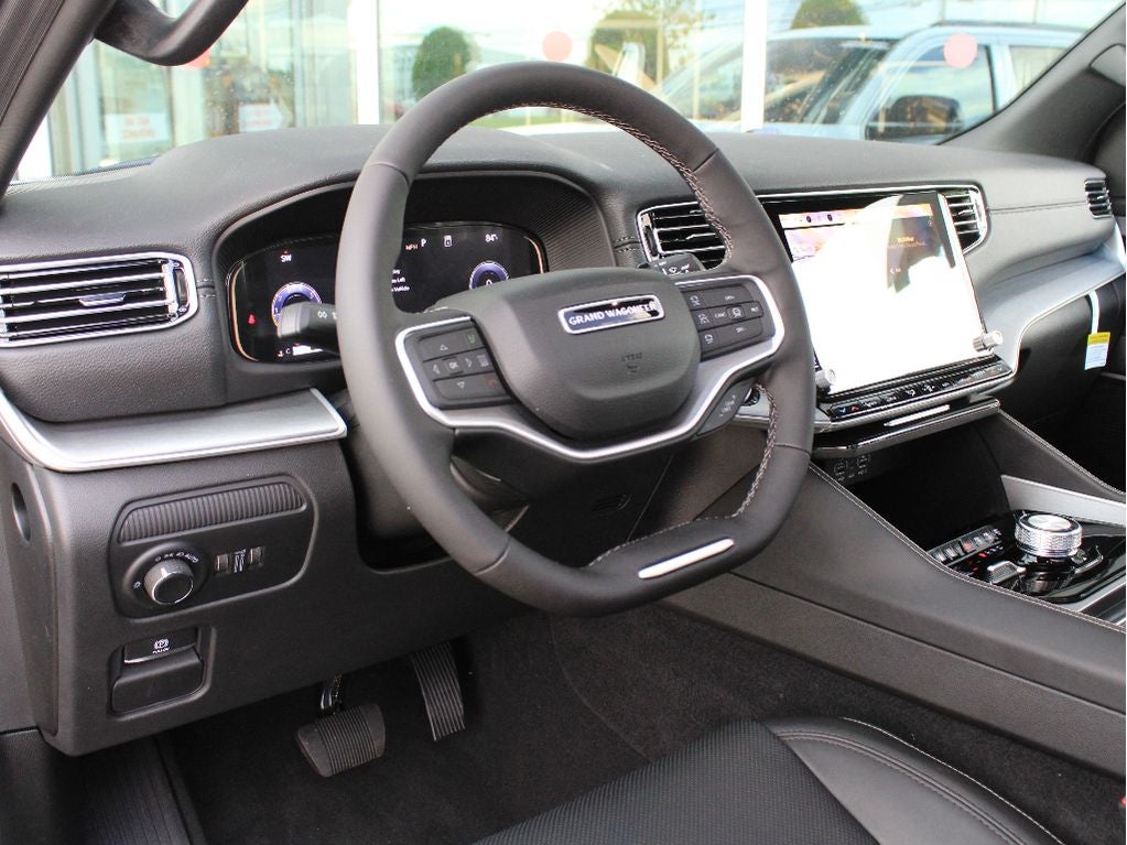 2026 Jeep Grand Wagoneer Base