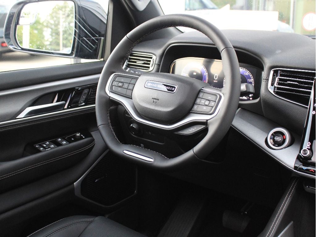 2026 Jeep Grand Wagoneer Base
