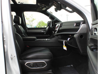 2026 Jeep Grand Wagoneer Base