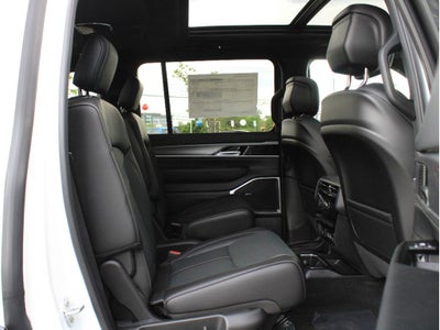 2026 Jeep Grand Wagoneer Base