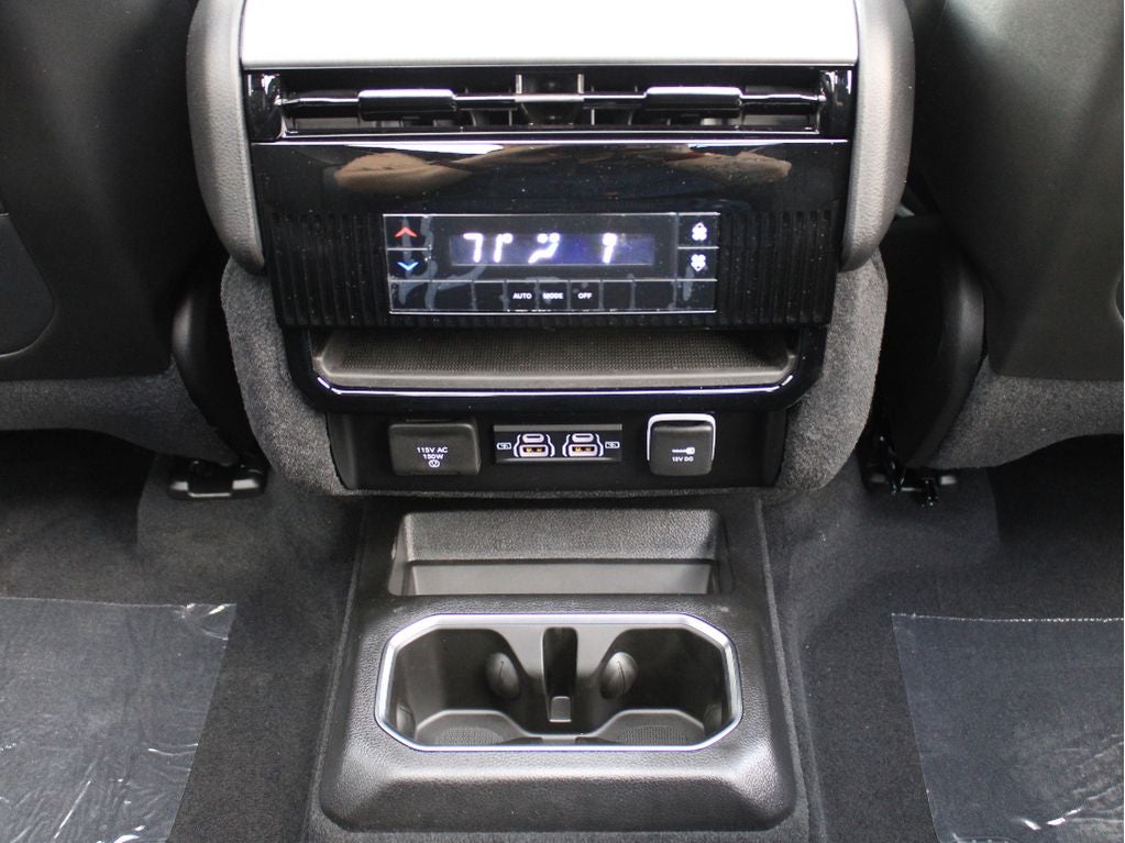 2026 Jeep Grand Wagoneer Base