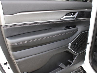2026 Jeep Grand Wagoneer Base