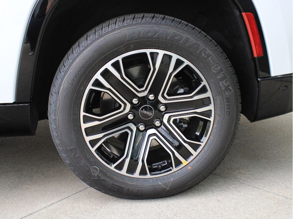 2026 Jeep Grand Wagoneer Base