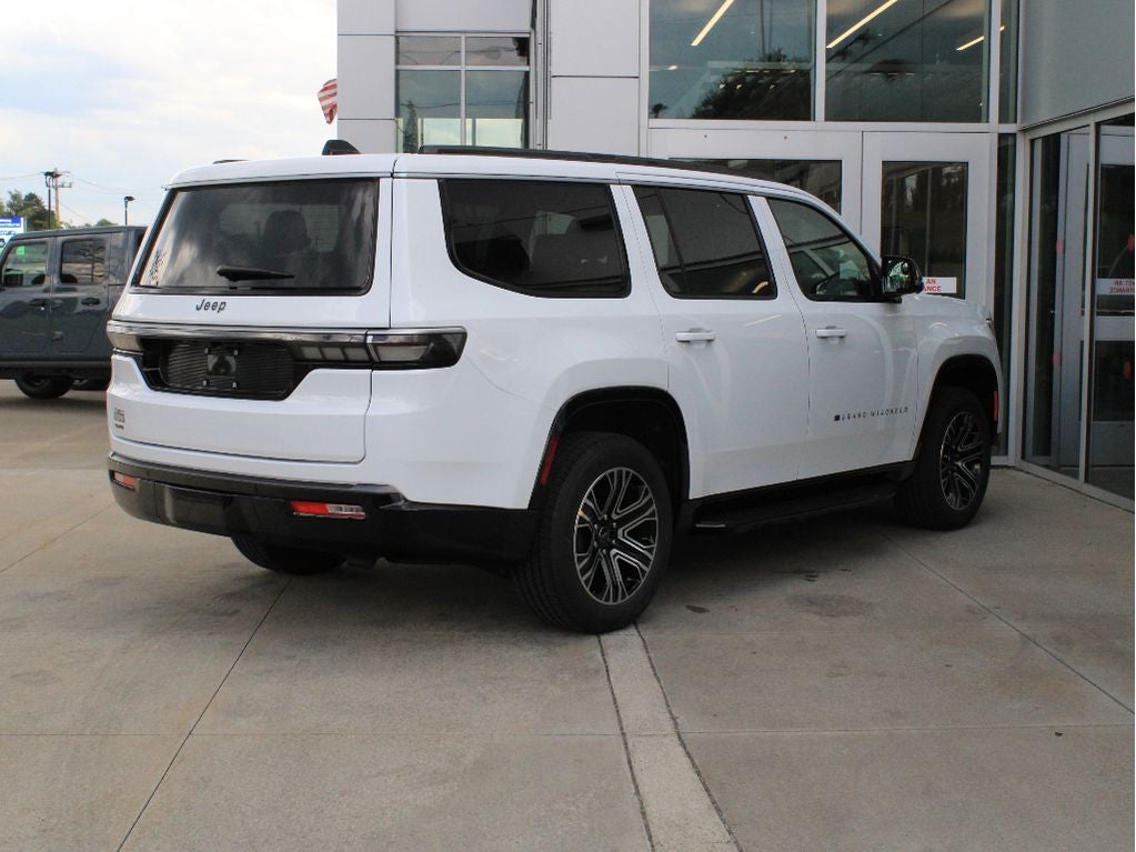 2026 Jeep Grand Wagoneer Base