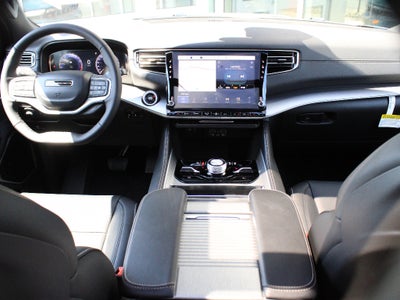 2026 Jeep Grand Wagoneer Upland