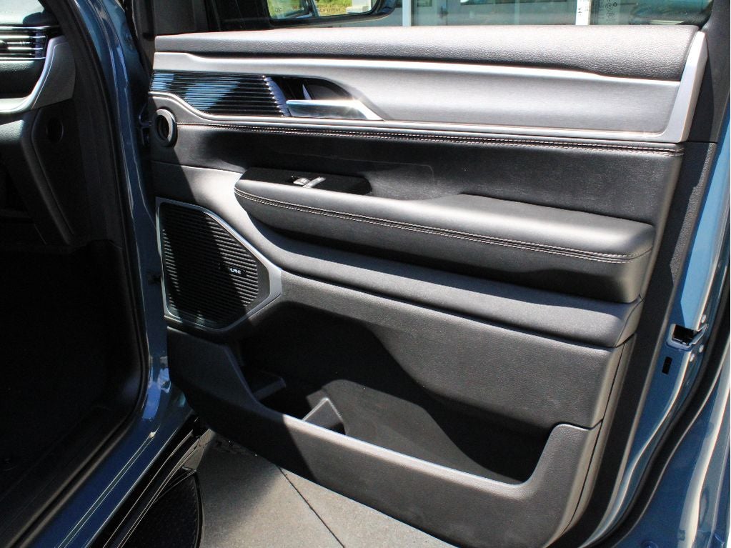 2026 Jeep Grand Wagoneer Upland