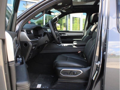 2026 Jeep Grand Wagoneer Base