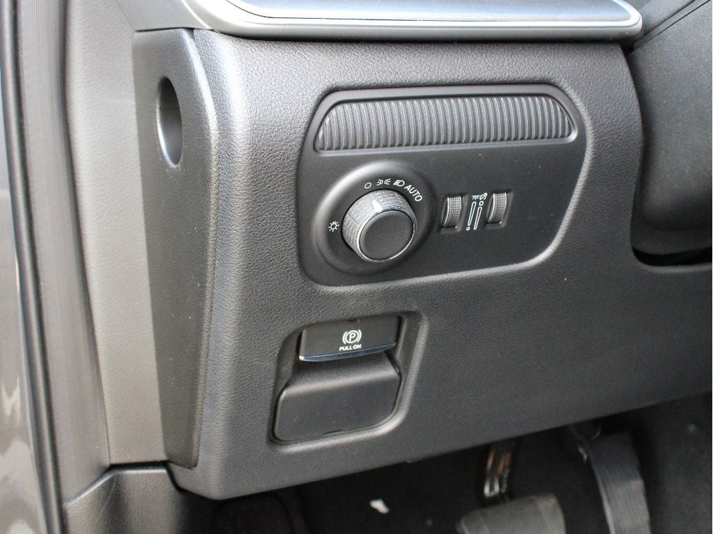 2026 Jeep Grand Wagoneer Base