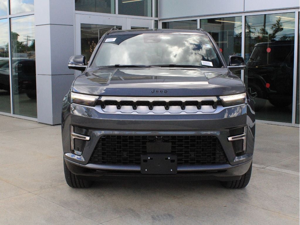 2026 Jeep Grand Wagoneer Base