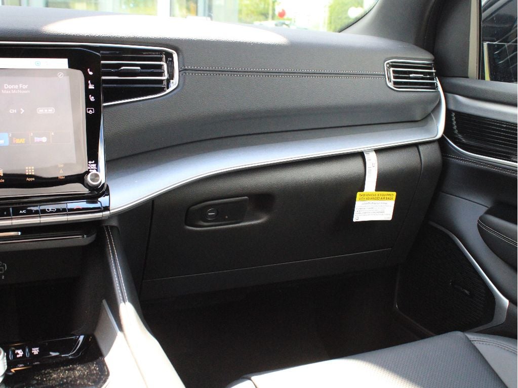 2026 Jeep Grand Wagoneer Base