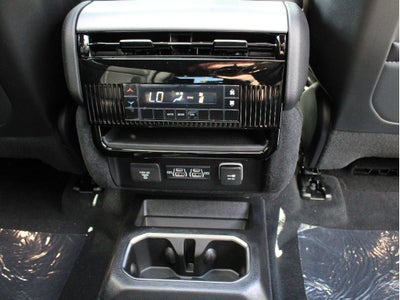 2026 Jeep Grand Wagoneer Base