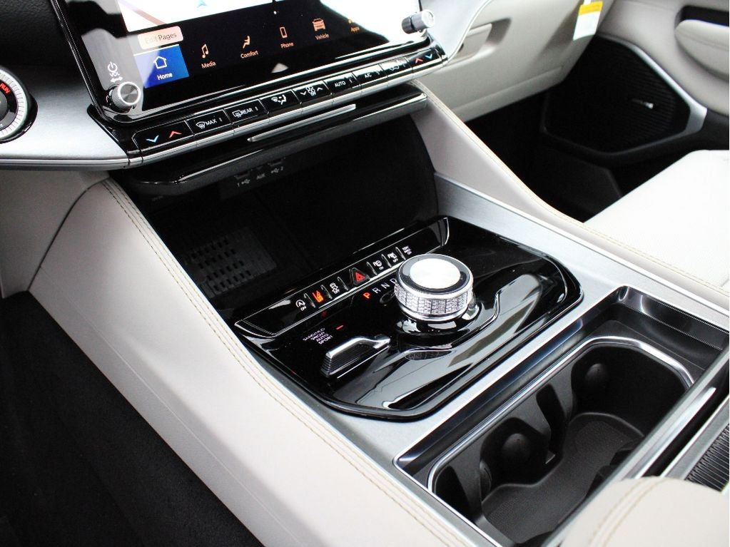 2026 Jeep Grand Wagoneer Base