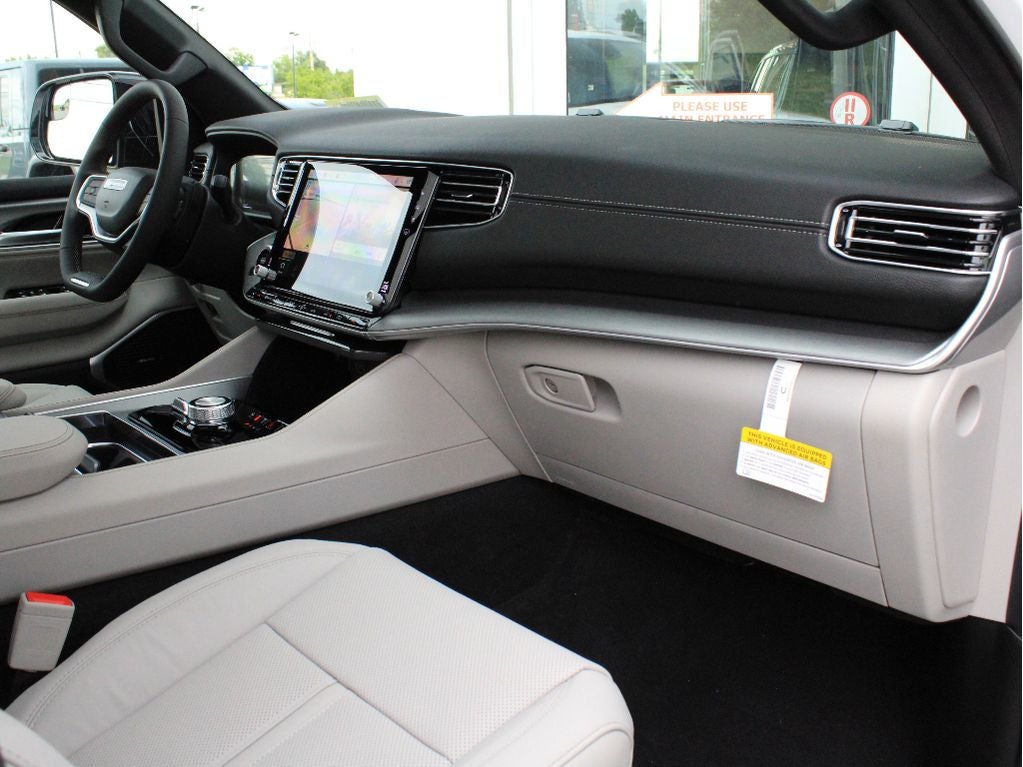 2026 Jeep Grand Wagoneer Base
