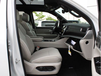 2026 Jeep Grand Wagoneer Base