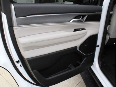 2026 Jeep Grand Wagoneer Base