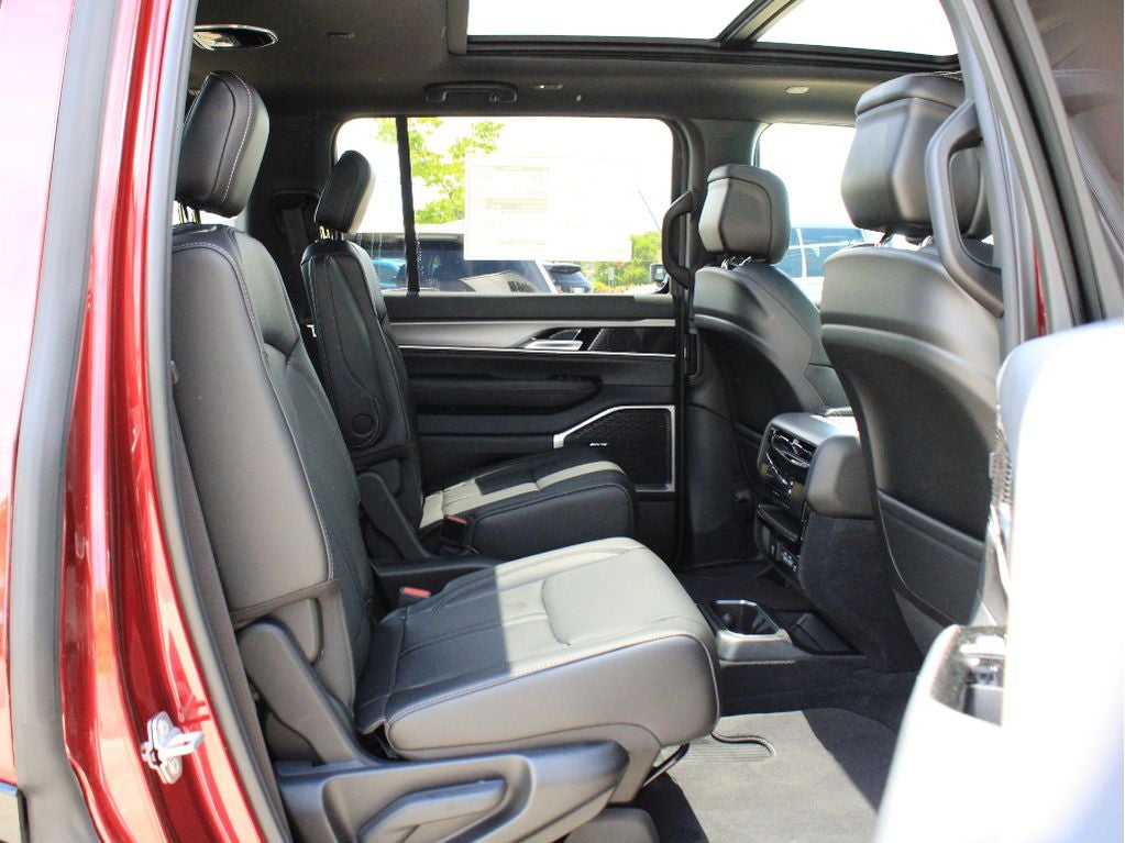 2026 Jeep Grand Wagoneer Upland