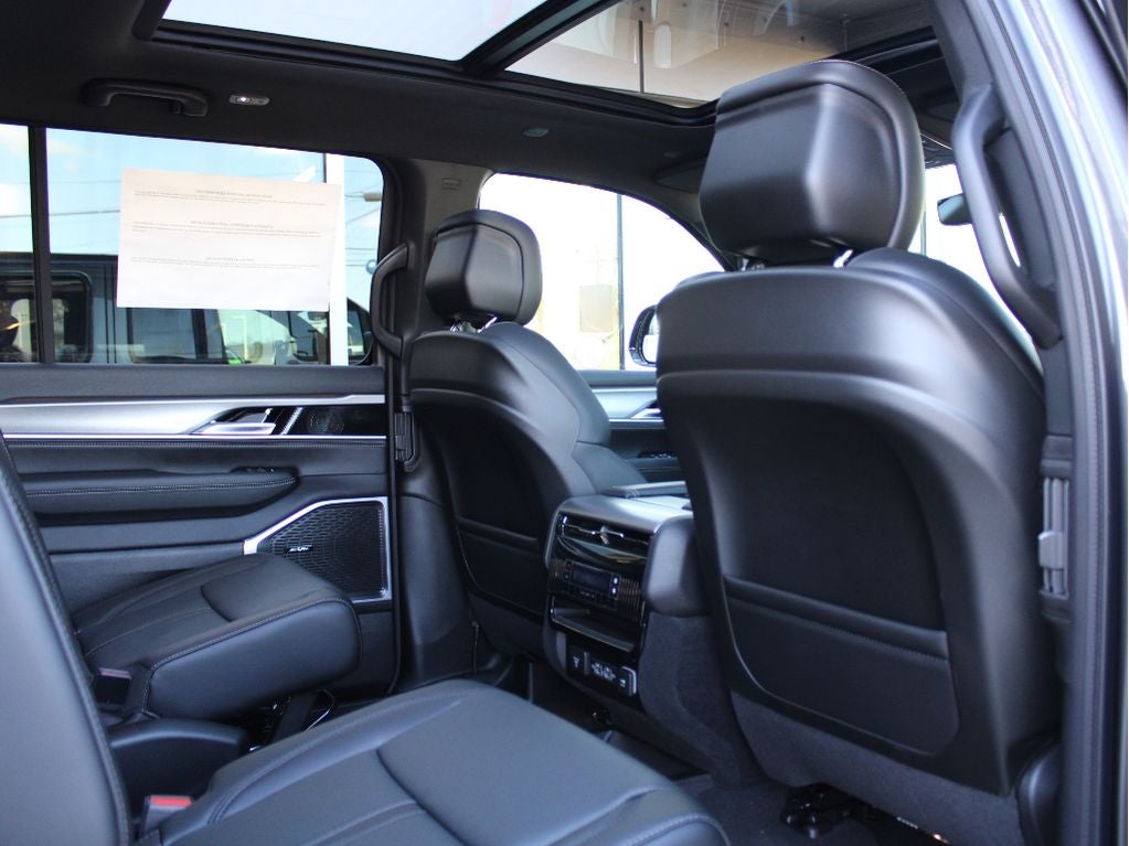 2026 Jeep Grand Wagoneer Upland