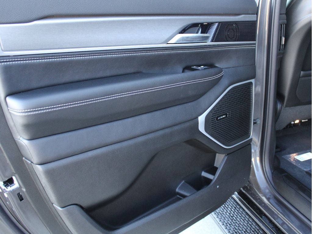 2026 Jeep Grand Wagoneer Upland